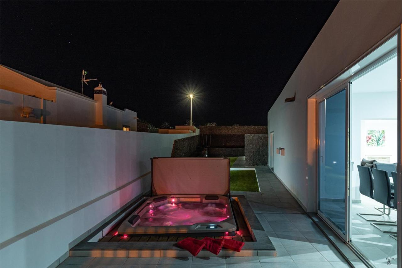 Villa Rossa - Villas Now - Lh215 By Villas Now Ltd بلايا بلانكا المظهر الخارجي الصورة