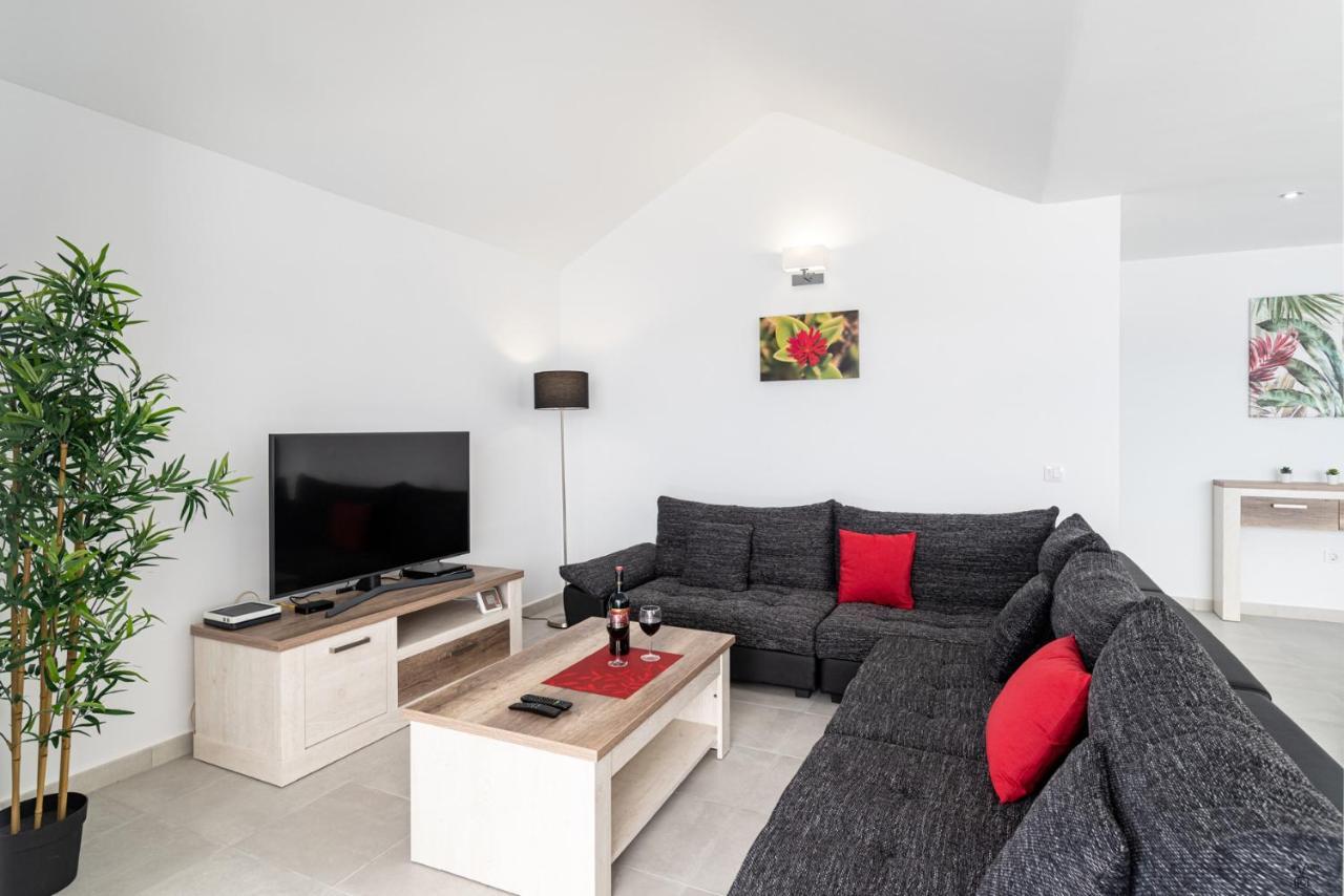 Villa Rossa - Villas Now - Lh215 By Villas Now Ltd بلايا بلانكا المظهر الخارجي الصورة